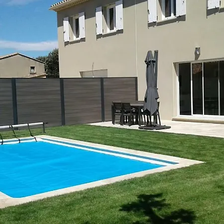 Le Chesnaie Holiday home Grillon