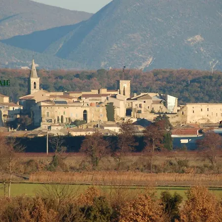 Le Chesnaie Holiday home *